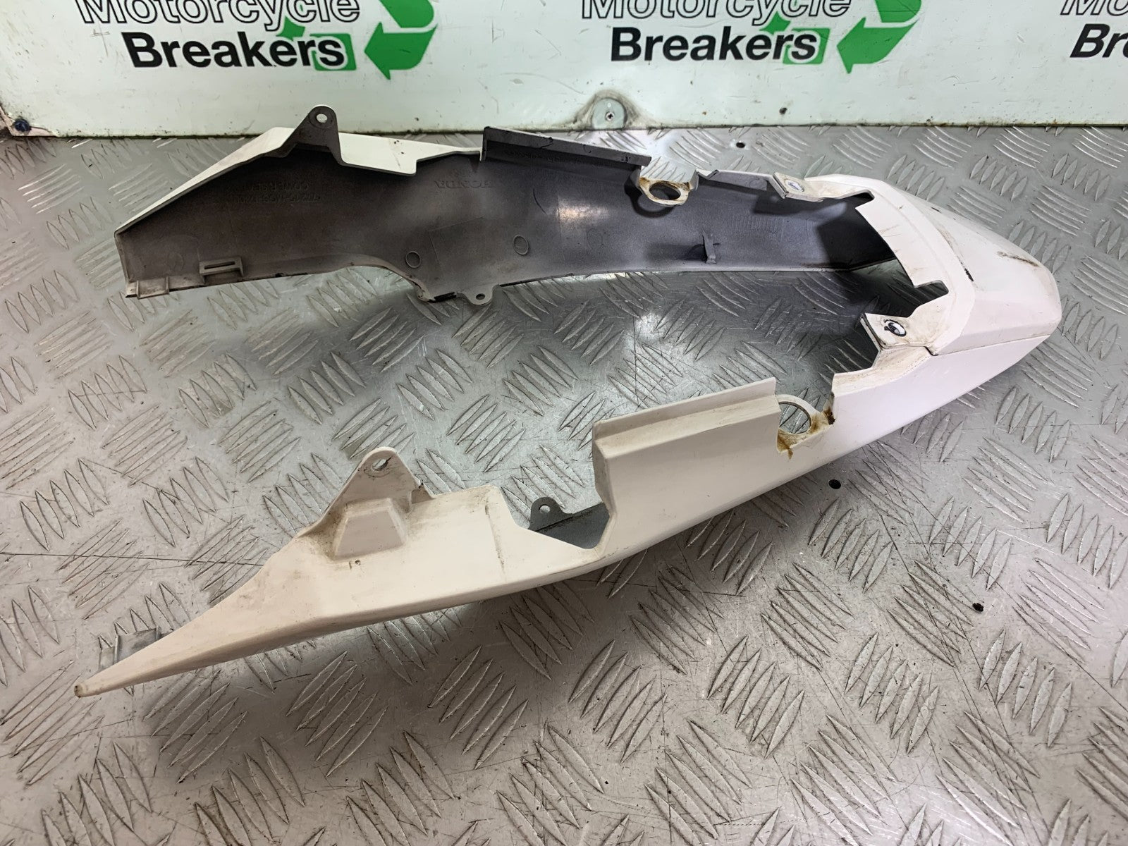 HONDA NC700 X TAIL PIECE  YEAR 2012-2014 (CMB1327)
