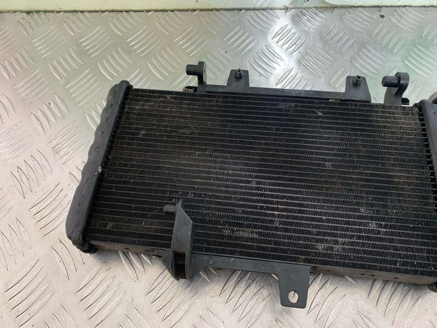 BMW F800 GT RADIATOR   YEAR 2013-2017 (CMB1031)