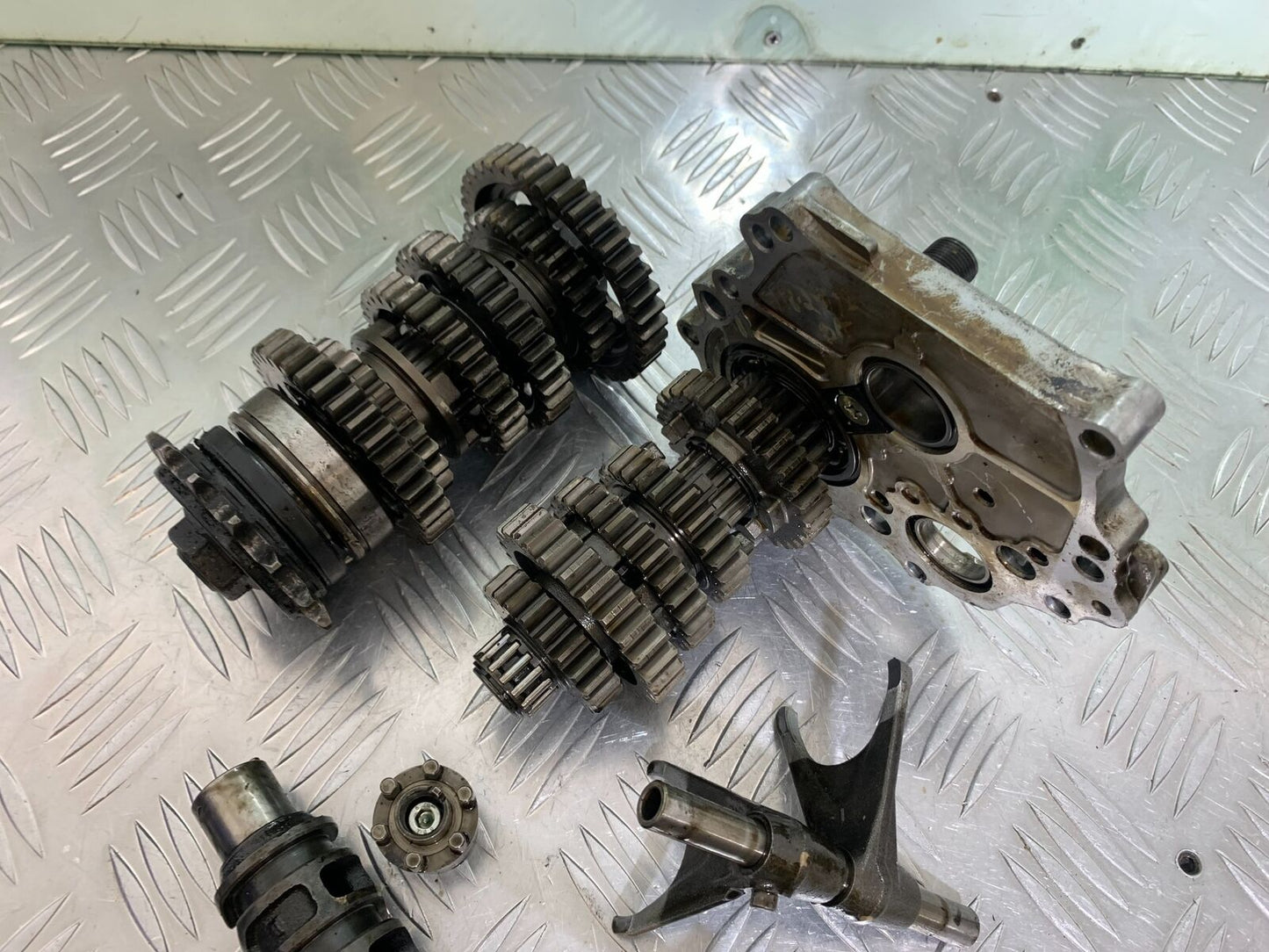 KAWASAKI NINJA 650 GEARBOX  YEAR 2017-2019 (CMB1018)