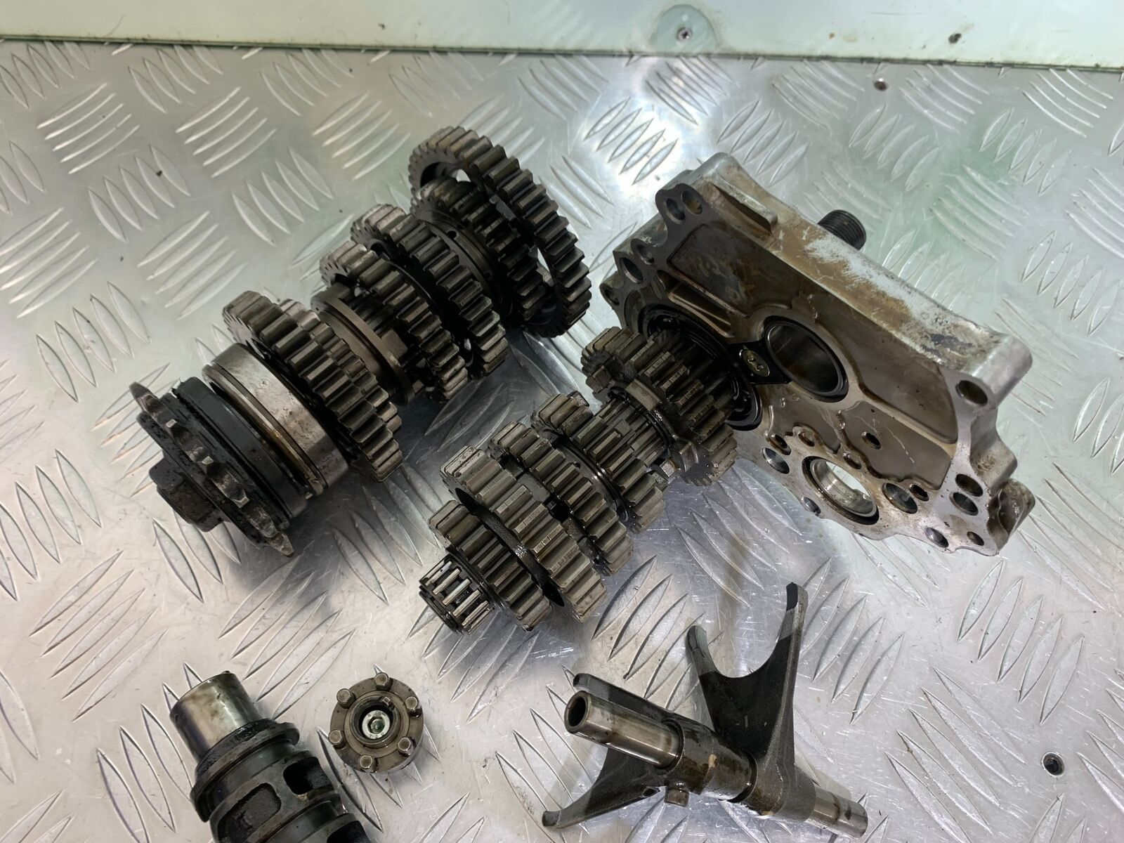 KAWASAKI NINJA 650 GEARBOX  YEAR 2017-2019 (CMB1018)