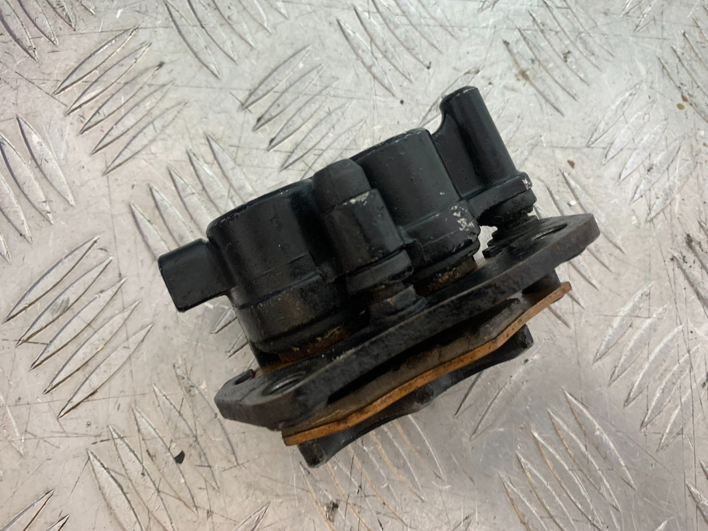 TRIUMPH TROPHY 900 REAR BRAKE CALIPER  YEAR 1991-95 (CMB1251)