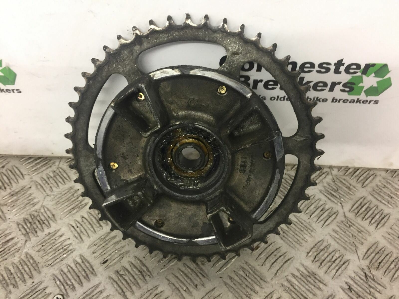 KAWASAKI ZZR600 ZZR 600 E REAR SPROCKET CARRIER   YEAR 1993