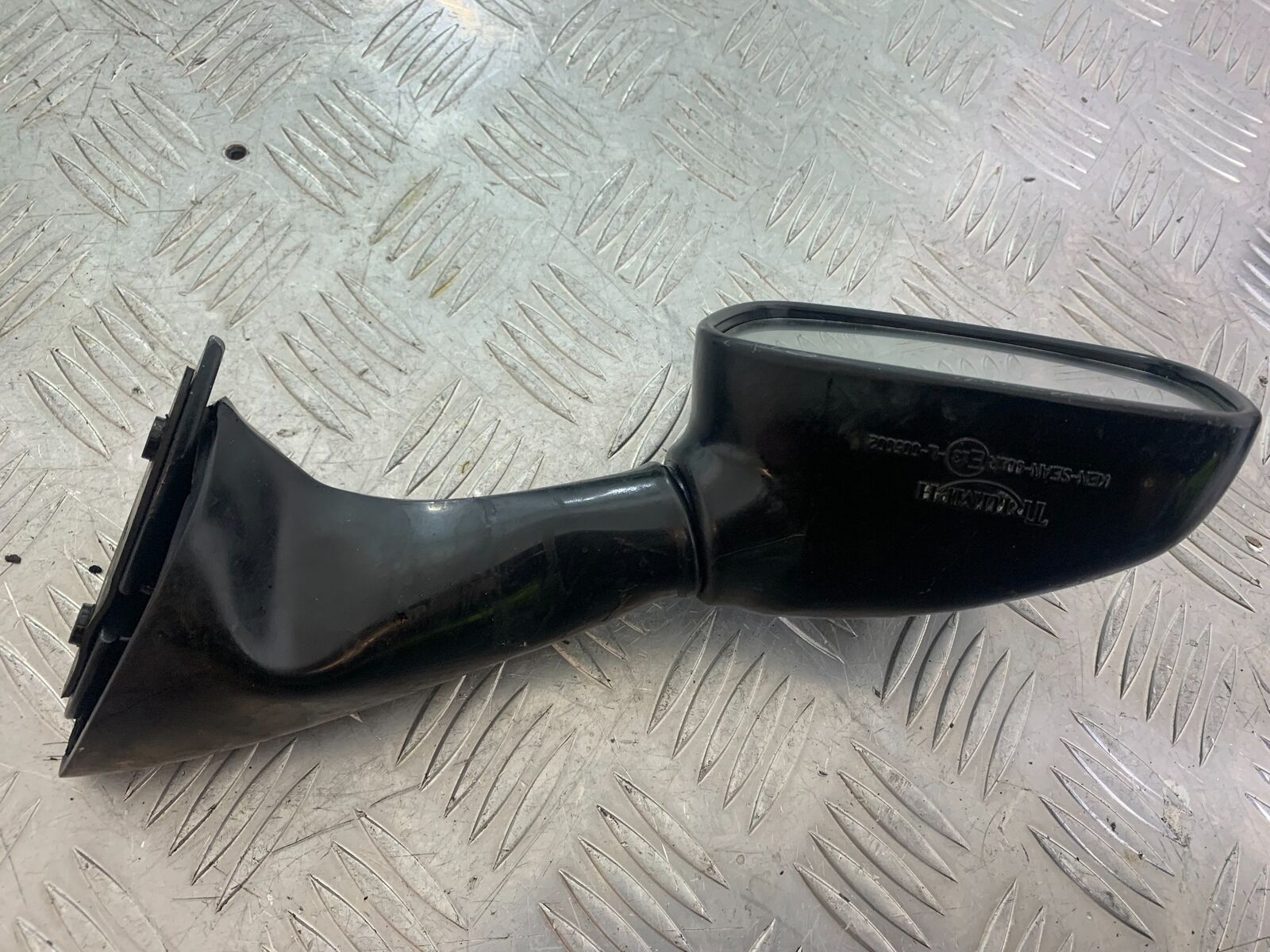 TRIUMPH 955i SPRINT ST RIGHT MIRROR  YEAR 1999-2004 (CMB1124)