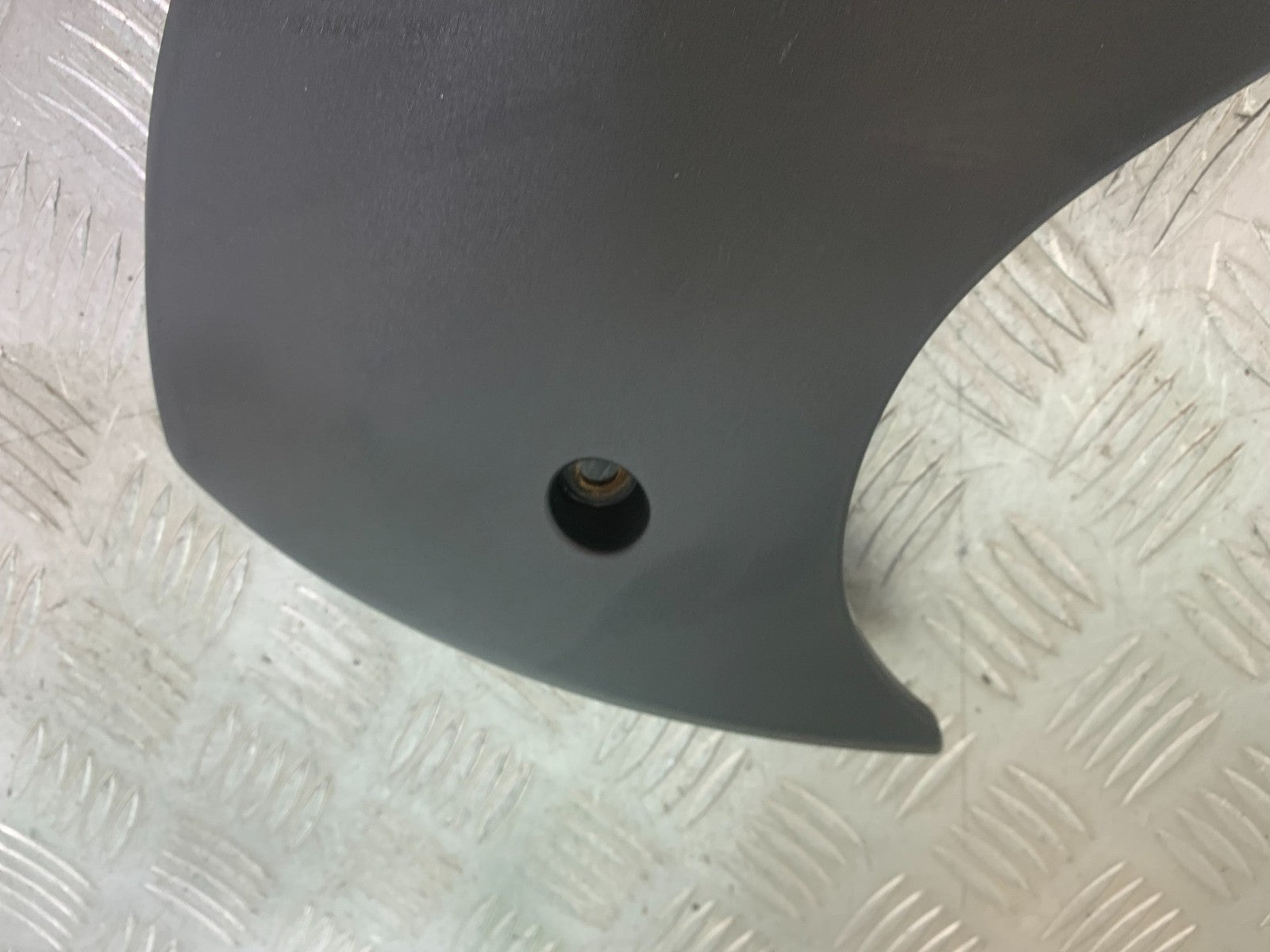 KAWASAKI 650 VERSYS RIGHT BELLY PAN  YEAR 2015-2018 (CMB1288)