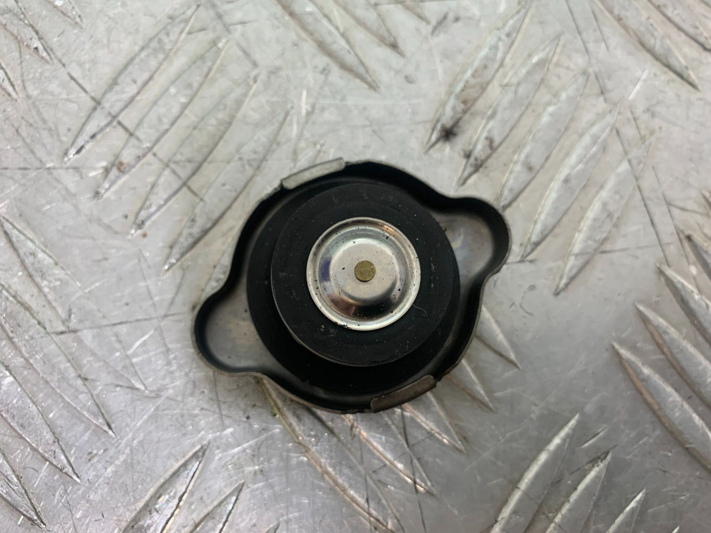 HONDA CBR600 CBR 600 RR PETROL CAP  YEAR 2003-2004 CMB1173)