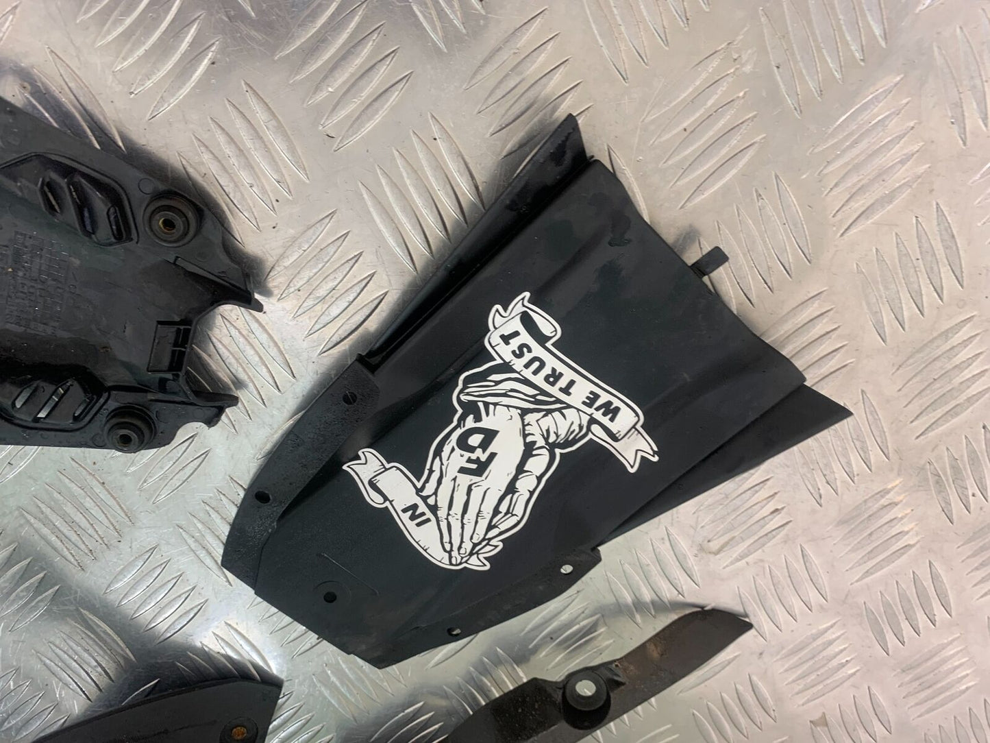 YAMAHA MT07 MT-07 INFILL PANELS  YEAR 2014 (STOCK 995)