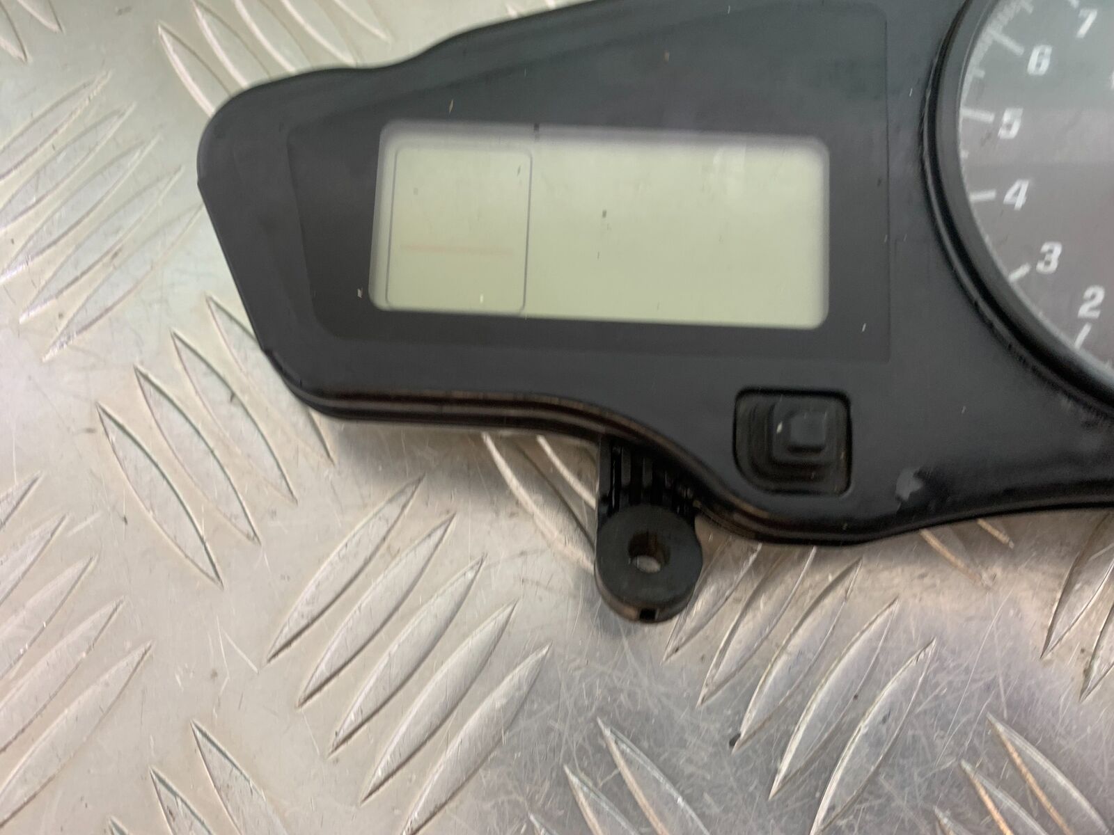 HONDA VFR800 VFR 800 V-TEC CLOCKS SPEEDO DASH  YEAR 2002 -09 (CMB1012)