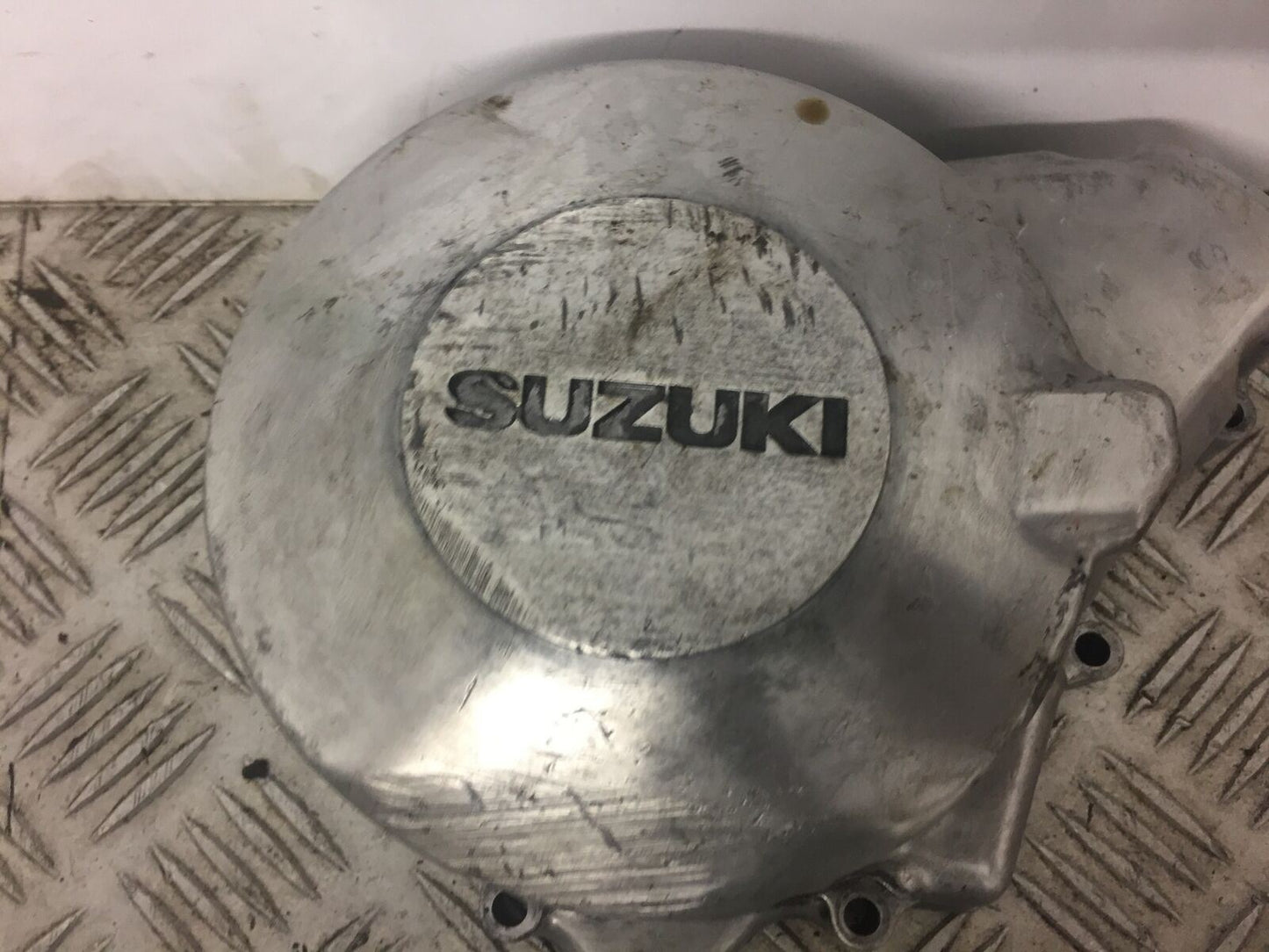 SUZUKI GSX550 ES GSX 550 ES GENERATOR COVER  YEAR 1985