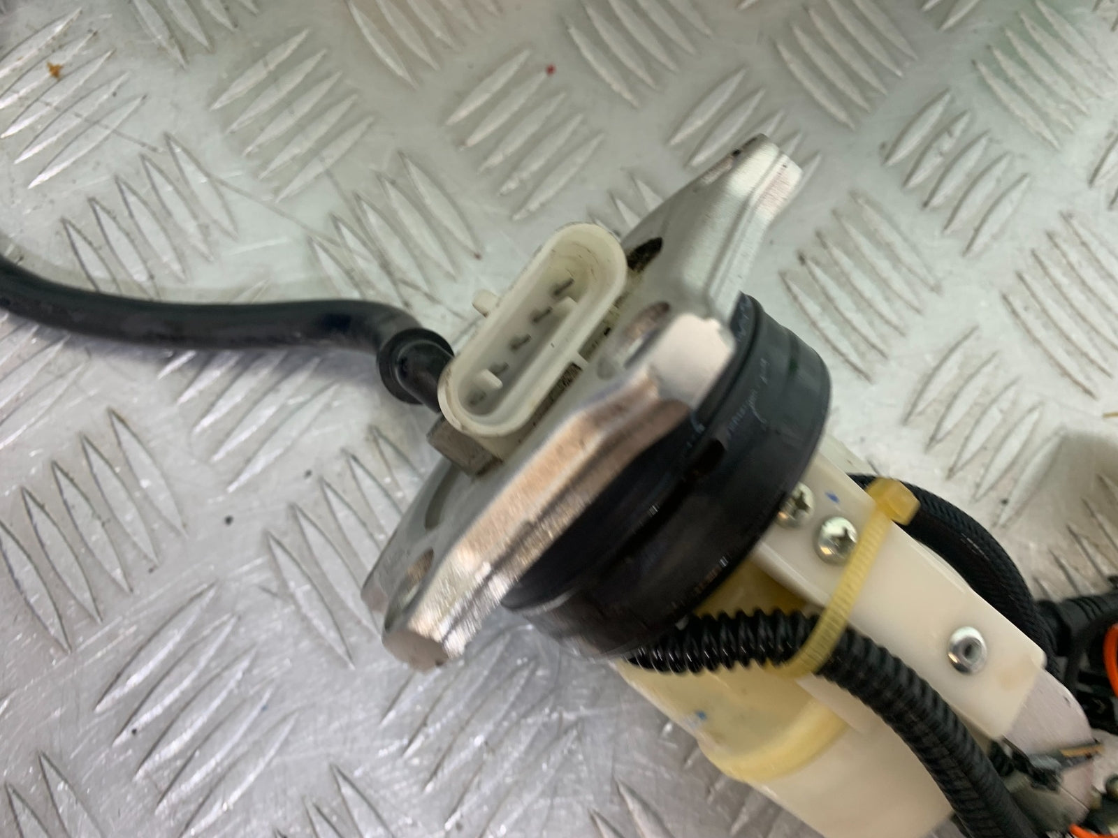 MV AGUSTA 800 F3 PETROL PUMP YEAR 2013-2016 (CMB1152)