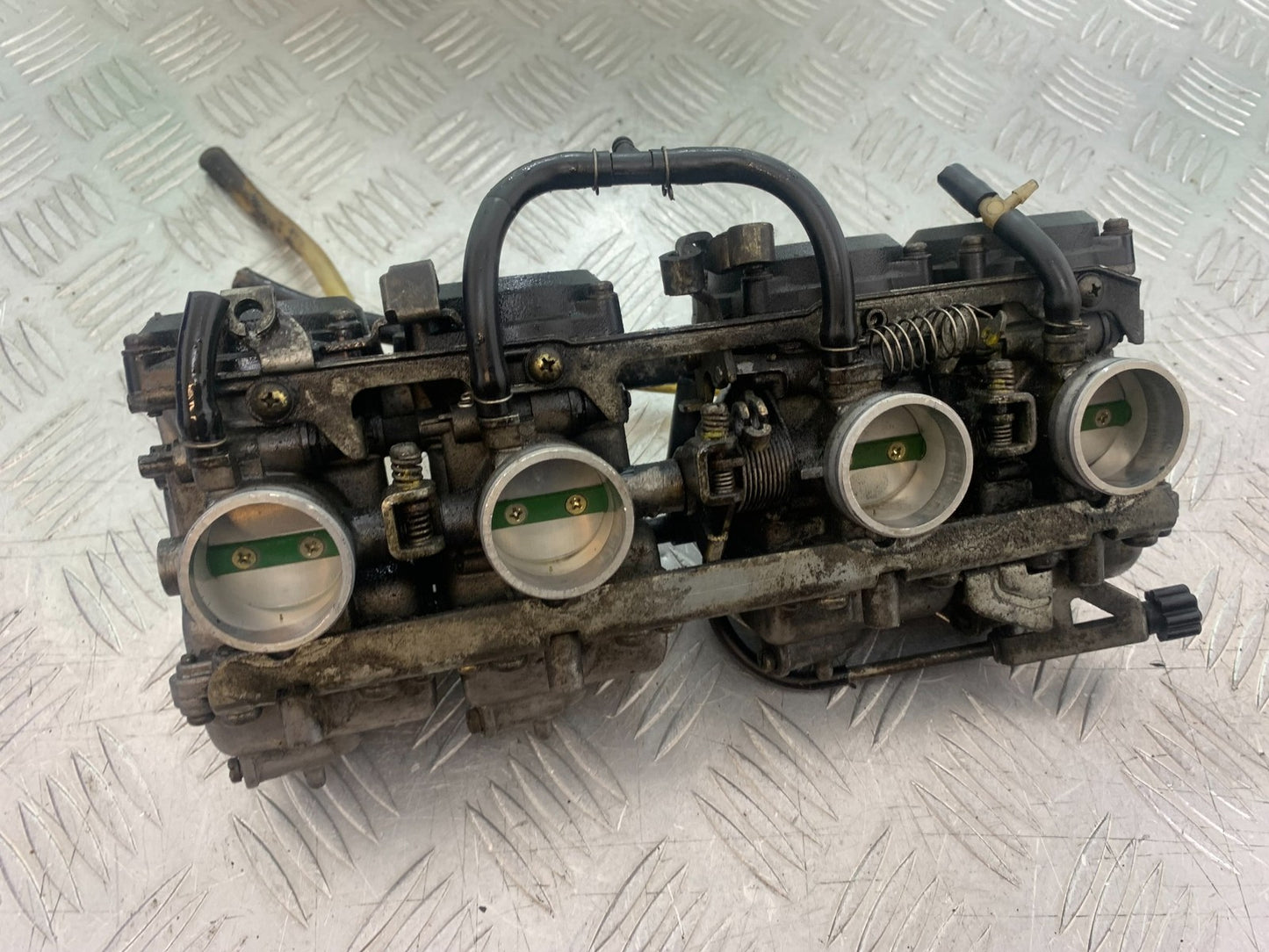 KAWASAKI GPZ600 GPZ 600 CARBS YEAR 1988-90 (CMB1258)