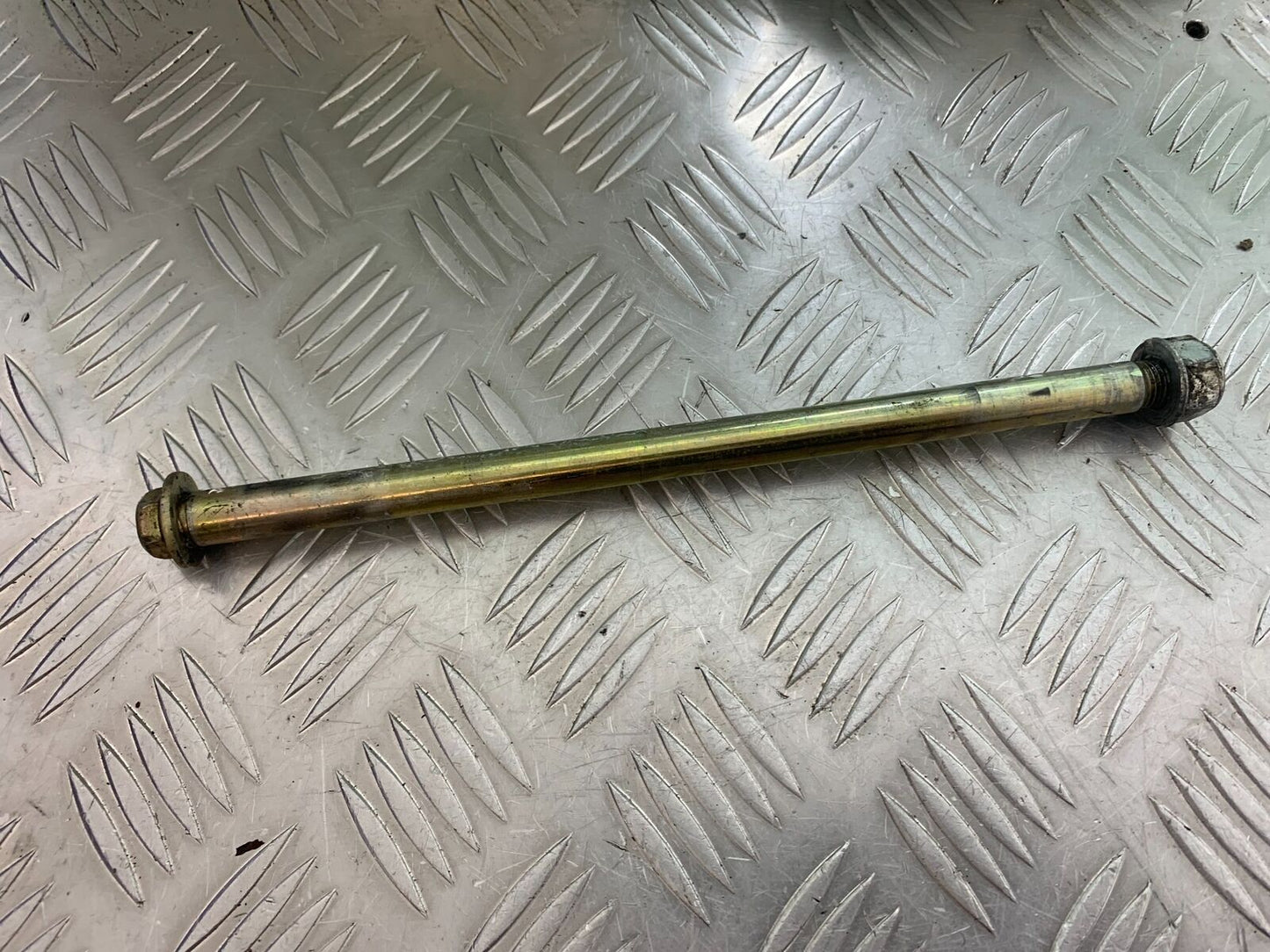 HONDA CBR600 CBR 600 F2 SWINGARM SPINDLE   YEAR 1991-1993 (CMB1114)
