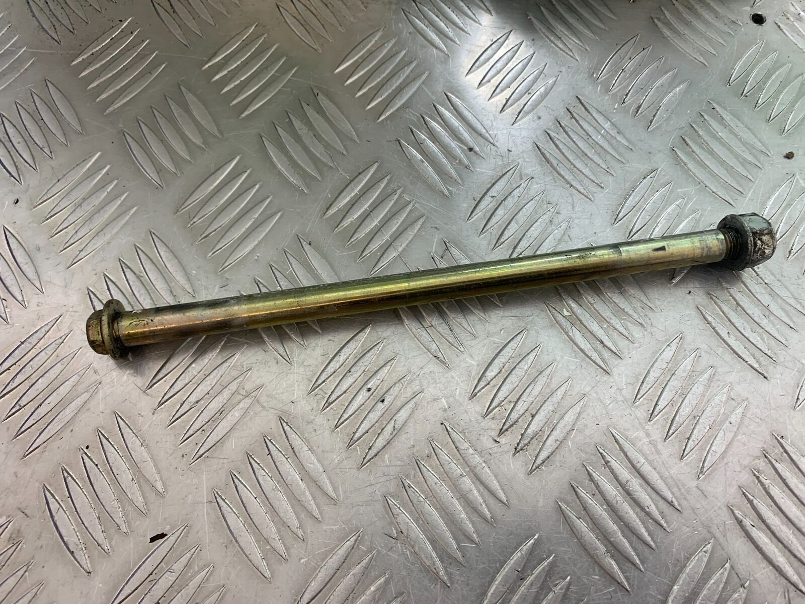 HONDA CBR600 CBR 600 F2 SWINGARM SPINDLE   YEAR 1991-1993 (CMB1114)