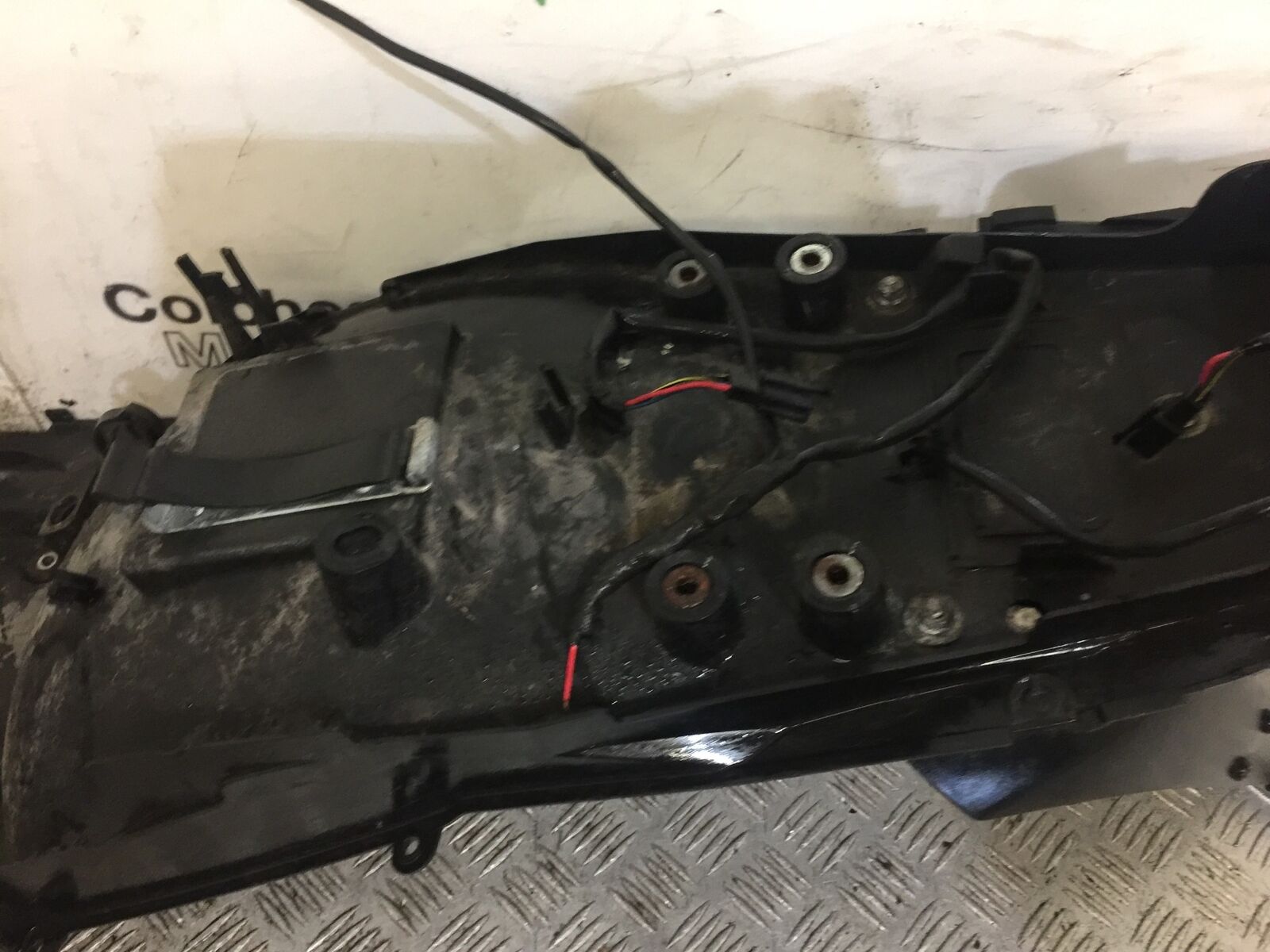 KAWASAKI GTR1400 GTR 1400 REAR MUDGUARD  YEAR 2010 (STOCK 716)