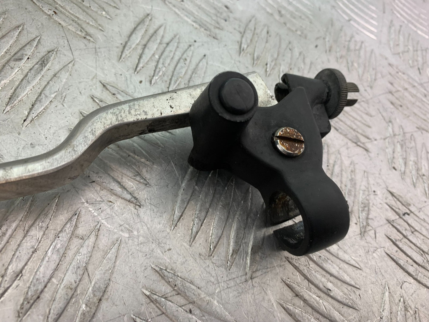 HONDA CBF600 CBF 600 CLUTCH LEVER AND BRACKET   YEAR 2004-07  (CMB1305)