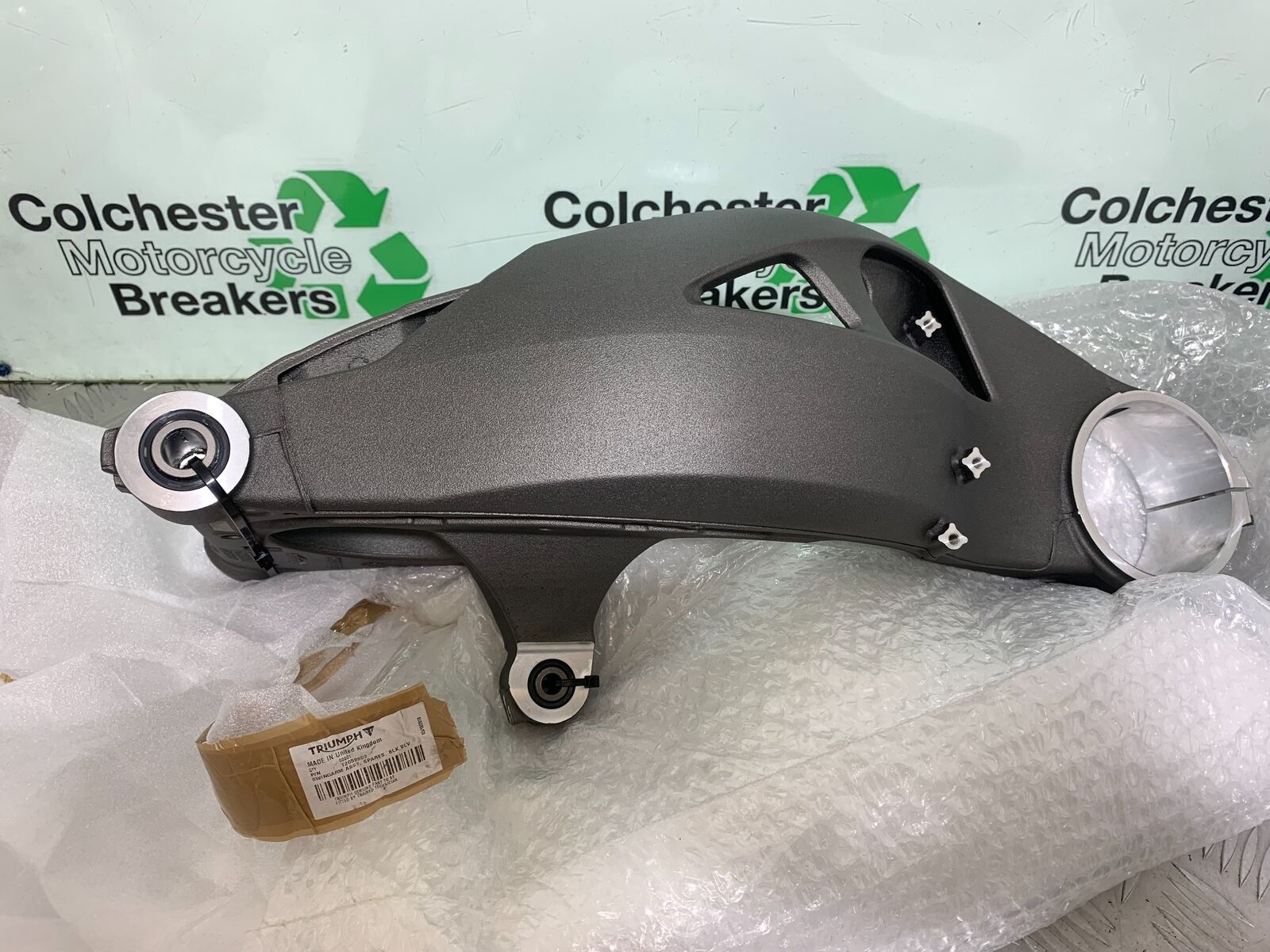 TRIUMPH 1050 SPEED TRIPLE RS SWINGARM YEAR 2018-2020 (CMB1029)