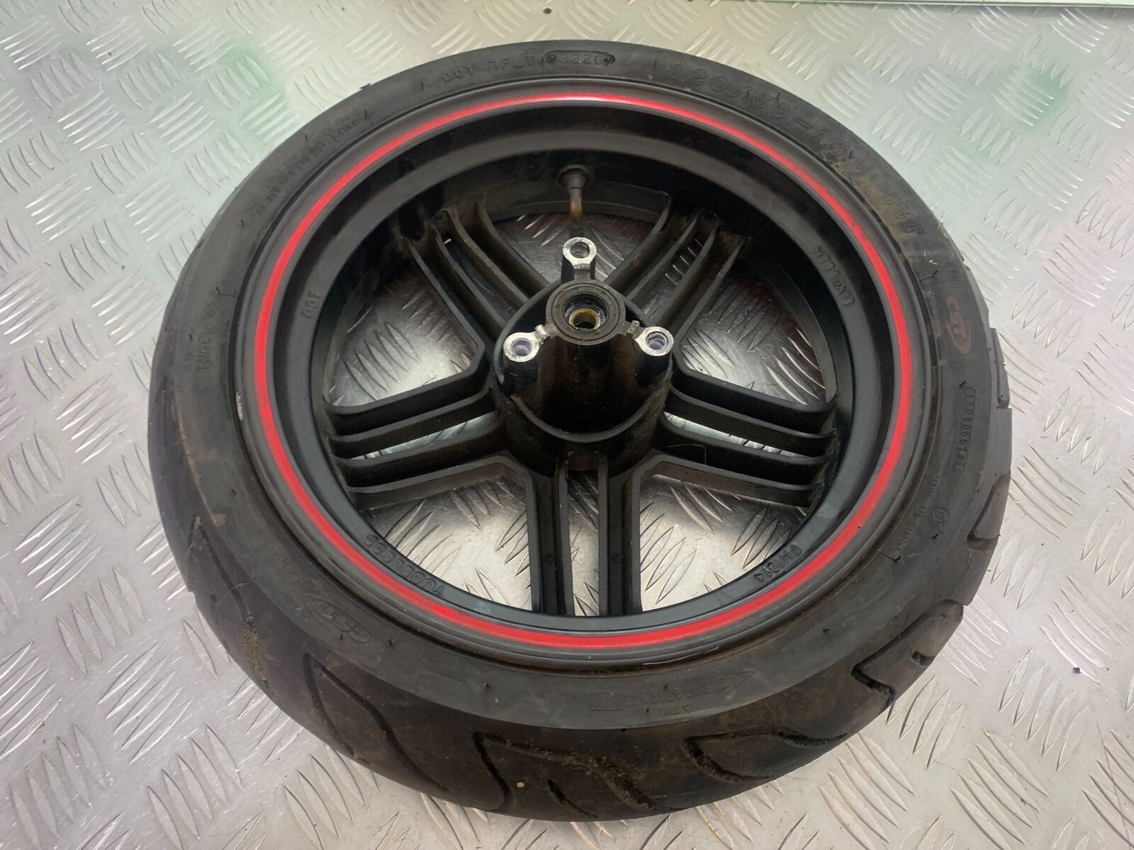 NECO GPX125  FRONT WHEEL  YEAR 2016-2021 (CMB1052)