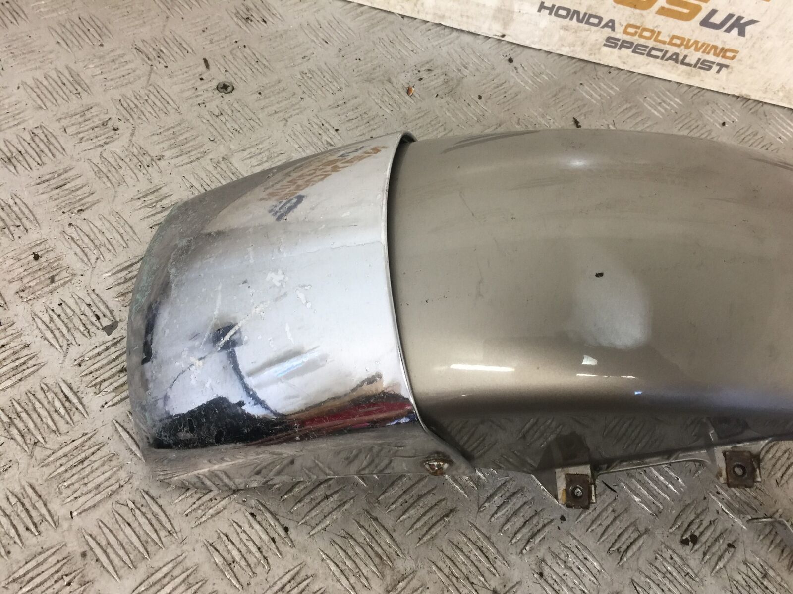 HONDA GL1800 GL 1800 FRONT MUDGUARD (REAR PART)   YEAR 2004-10 ABS (STOCK 890)