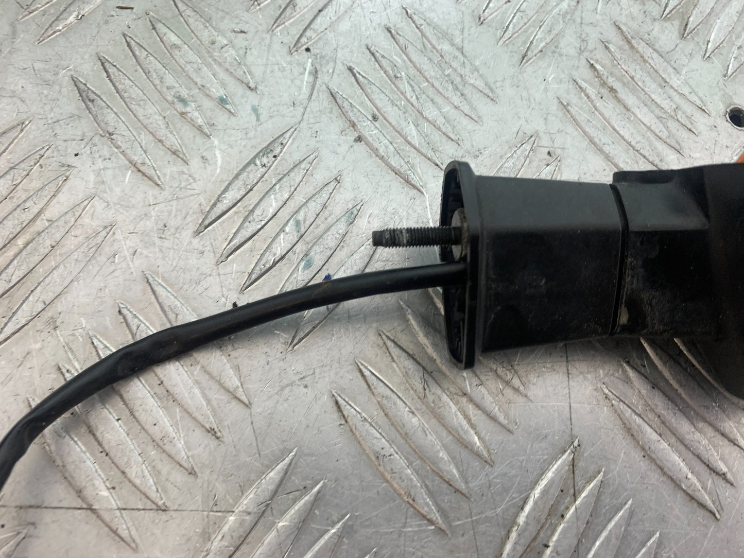 SUZUKI GSF600 GSF 600 BANDIT FRONT RIGHT INDICATOR  YEAR 2001-2003 (CMB1157)