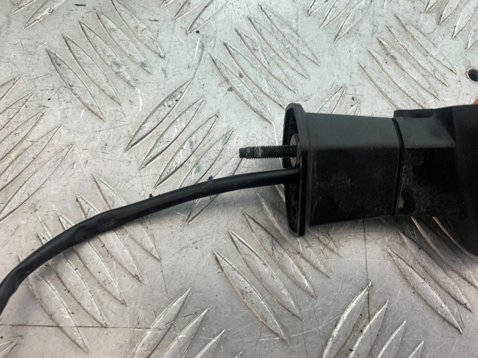 SUZUKI GSF600 GSF 600 BANDIT FRONT RIGHT INDICATOR  YEAR 2001-2003 (CMB1157)