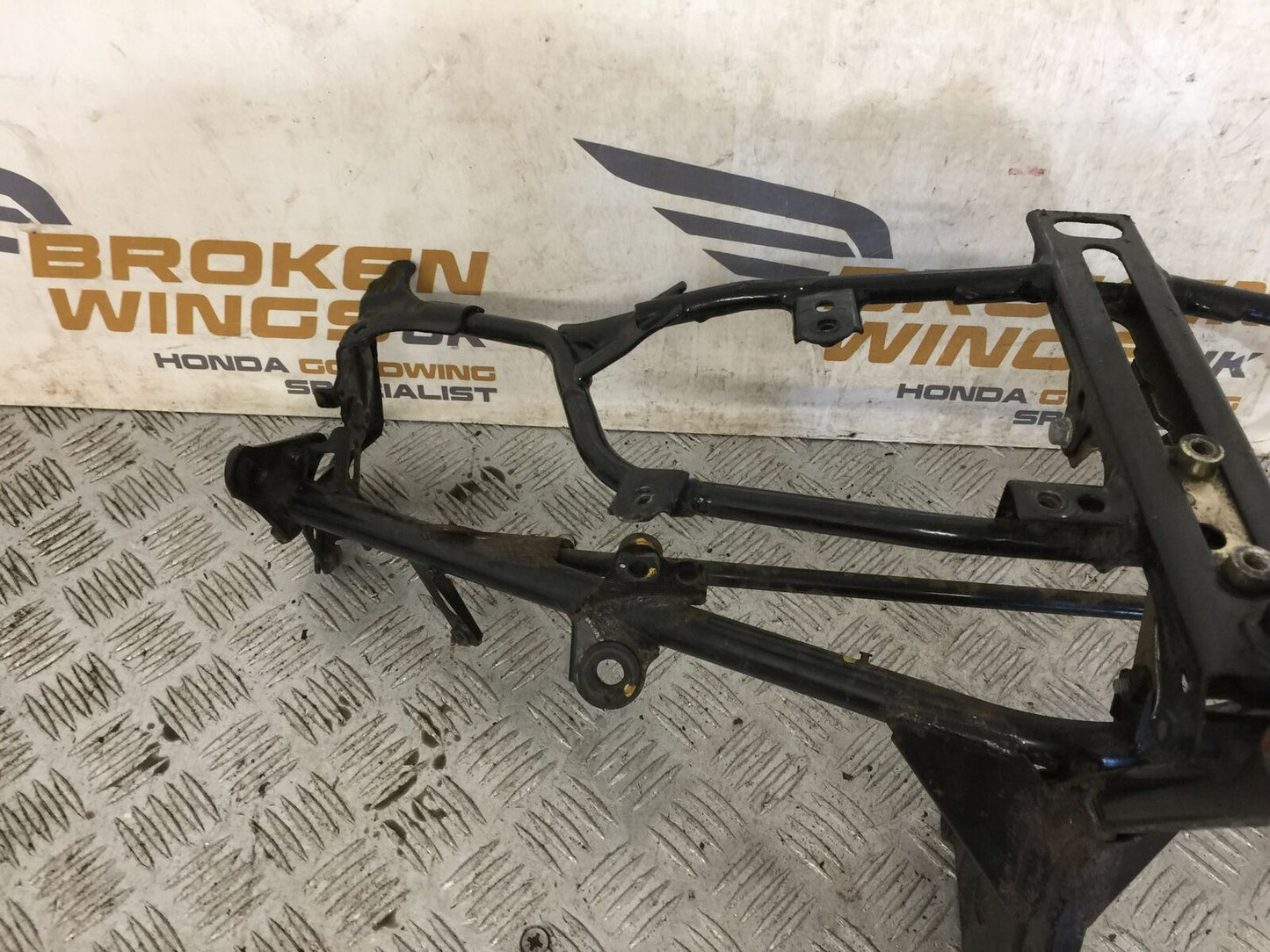 HONDA GL1800 GL 1800 FAIRING BRACKET  YEAR 2004-10 ABS (STOCK 890)