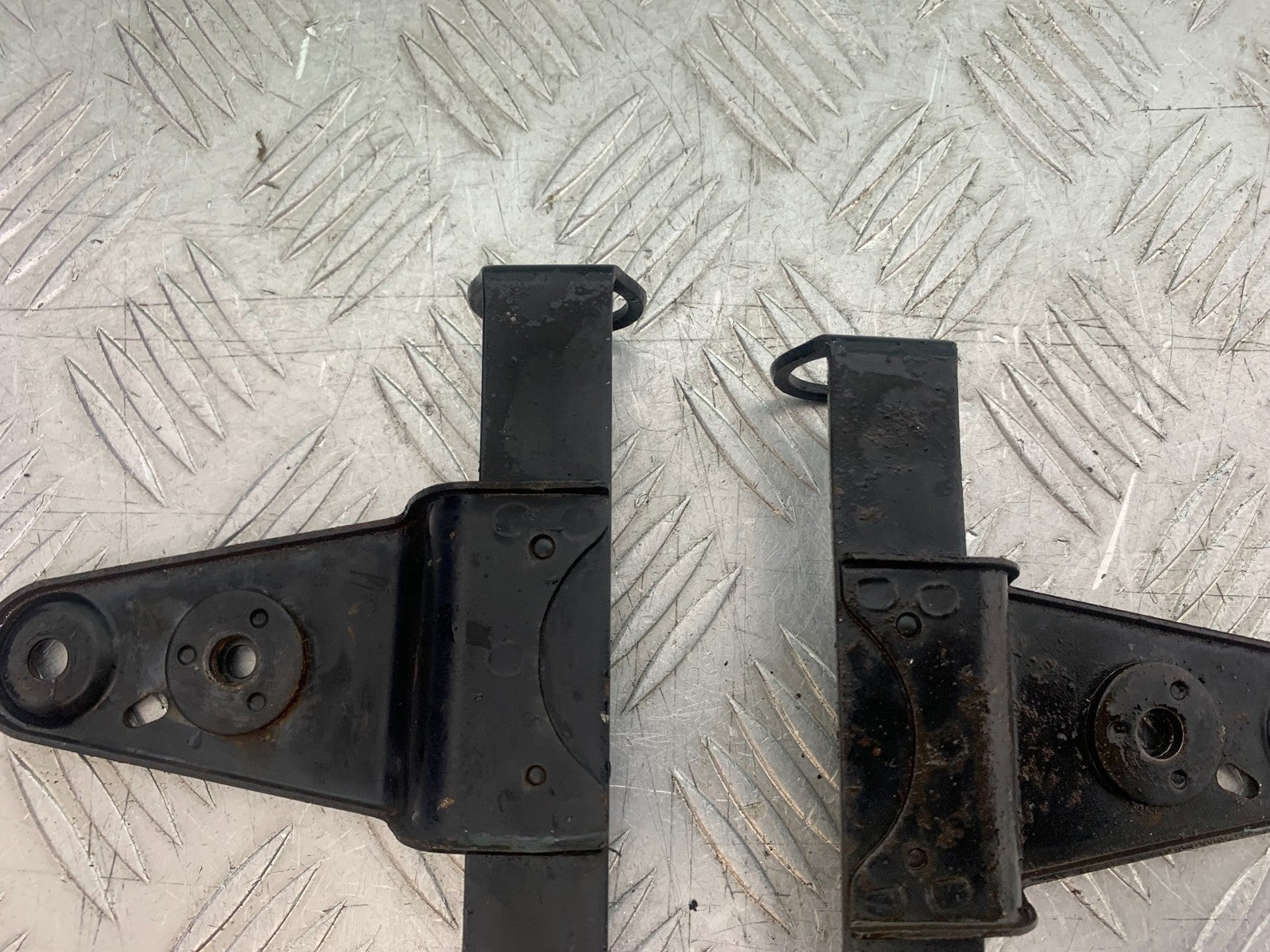 SUZUKI GP100 GP 100 HEADLIGHT BRACKETS  YEAR 1978-1988 (CMB1259)