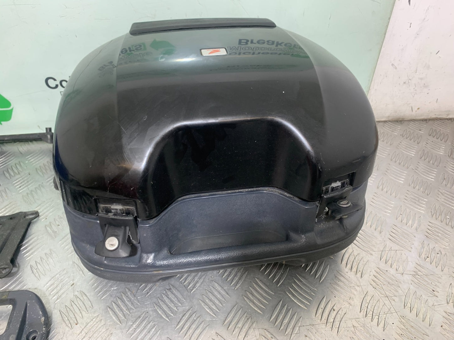 HONDA ST1100 PAN EUROPEAN HONDA TOP BOX AND RACK  YEAR 1993-2001 (CMB1195)