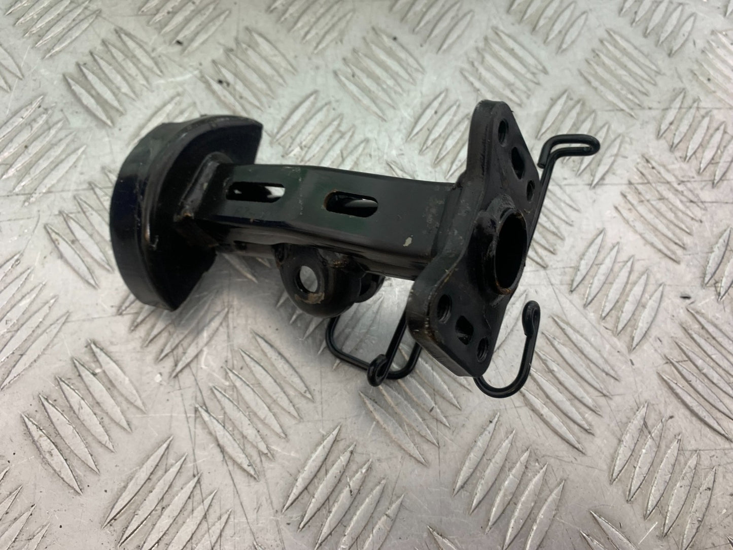 YAMAHA NMAX-125 N MAX 125 HANDLEBAR STEM STEERING STEM YEAR 2015-2020  (CMB1231)
