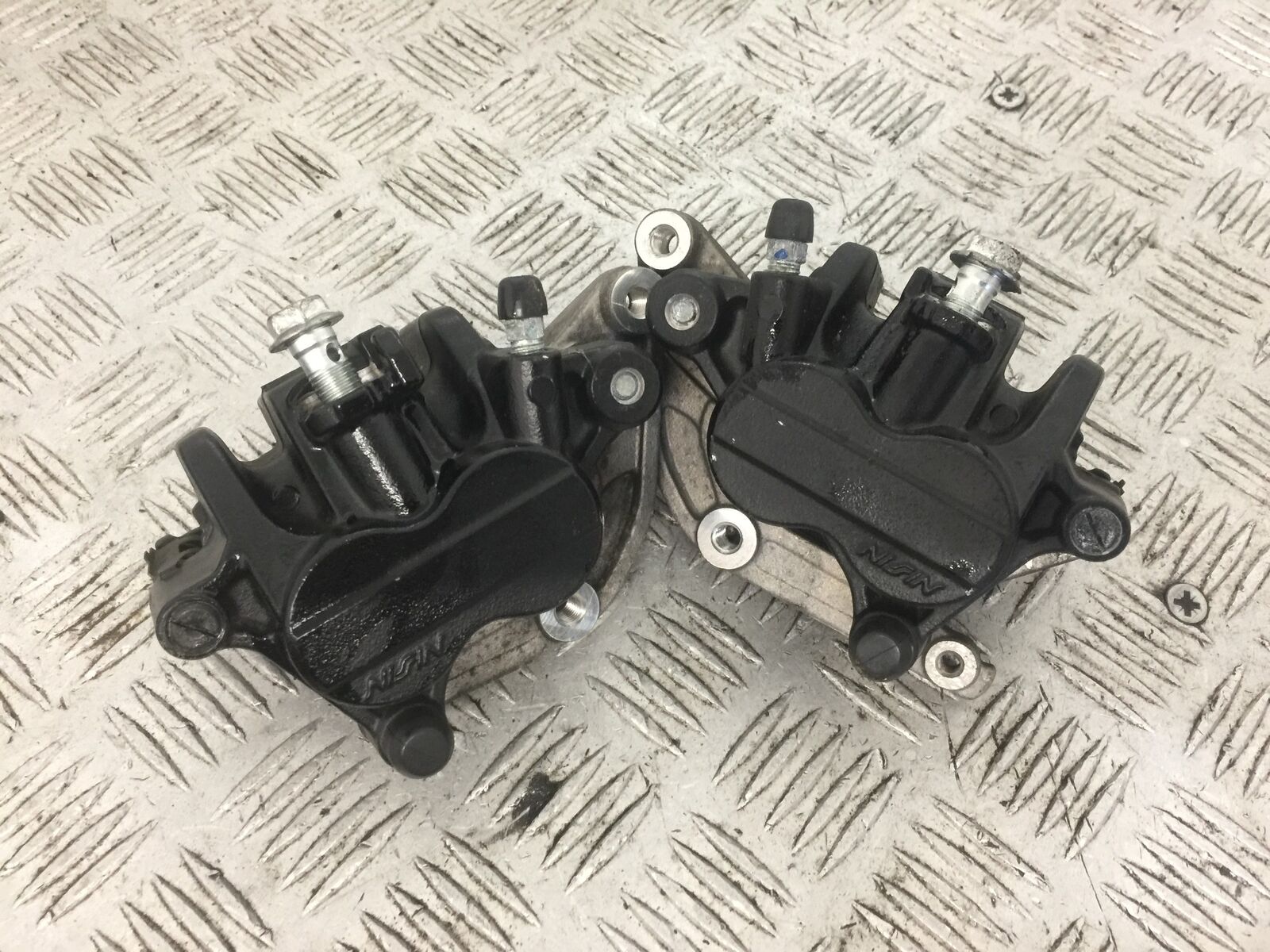 SUZUKI 650 BURGMAN FRONT BRAKE CALIPERS  YEAR 2014-2018 (STOCK 769)
