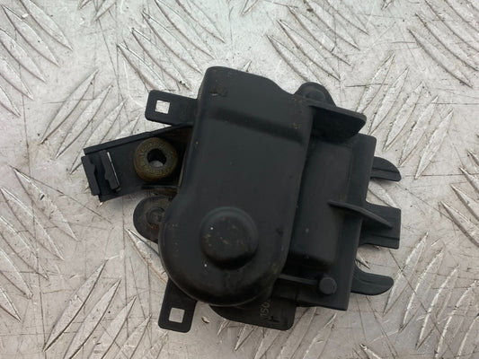 BMW S1000 RR AIR BOX SERVO UNIT    YEAR 2015-2018 (CMB1246)