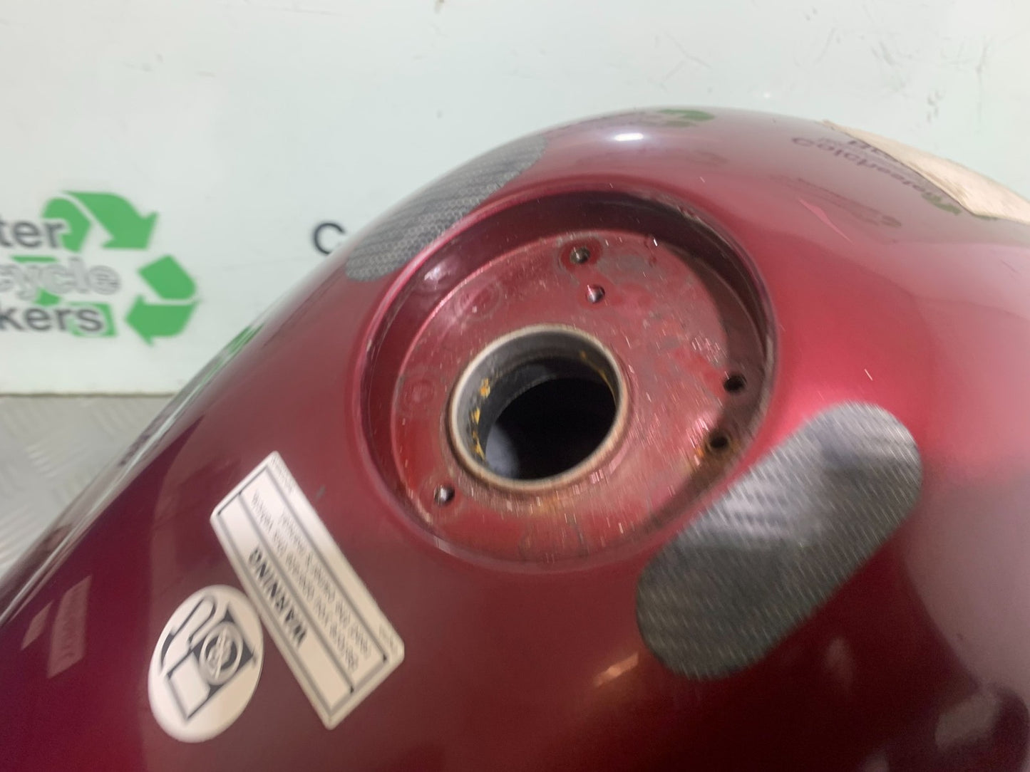 YAMAHA XJ900 XJ 900 DIVERSION PETROL TANK YEAR 1994-2002(CMB1292)