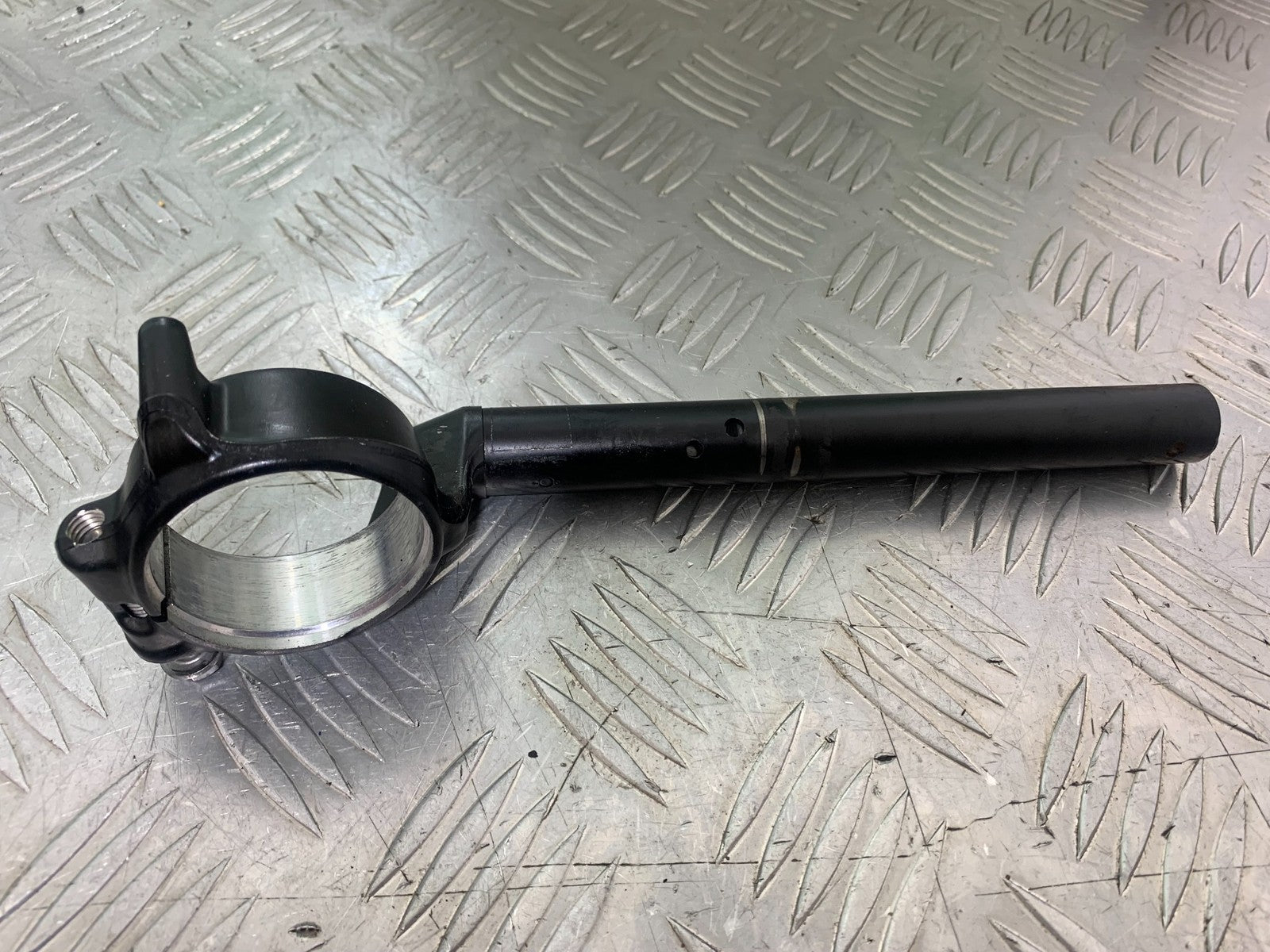 HONDA CBR1000 rr FIREBLADE RIGHT HANDLEBAR  YEAR 2012-2016 (CMB1198)