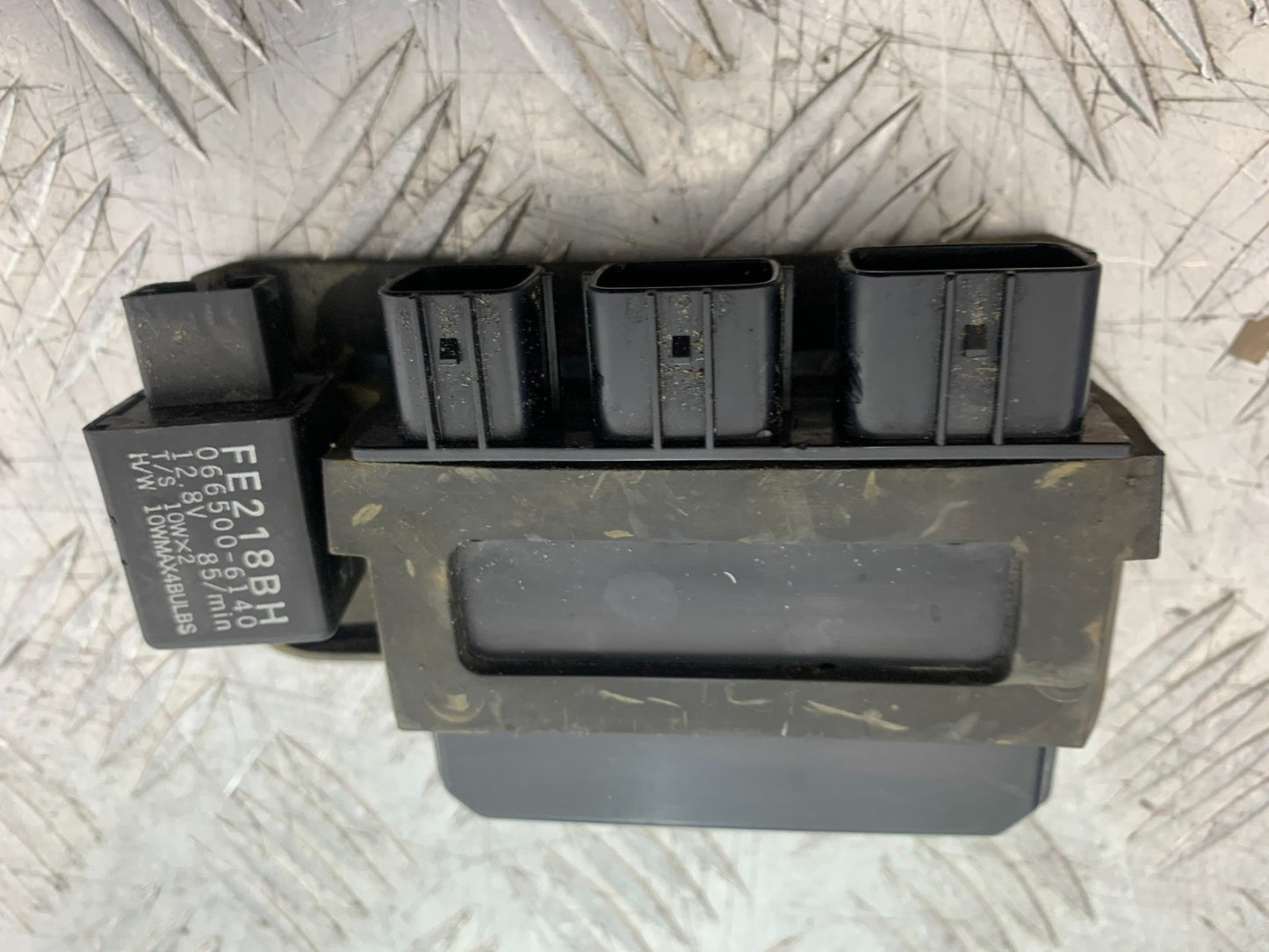 KAWASAKI ZX10R ZX10 R MAIN RELAY  2008-2010 (CMB1301)