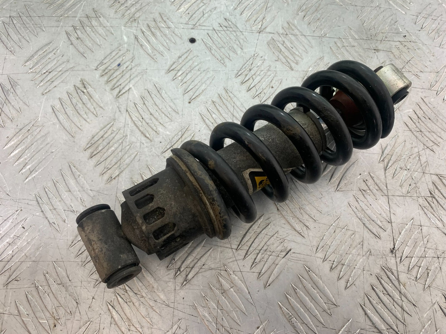 YAMAHA XJ6 XJ6-S REAR SHOCK  YEAR 2009-2015  (CMB1212)