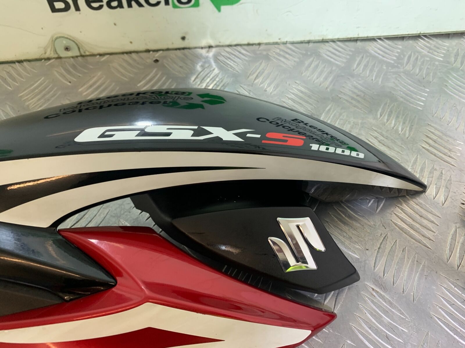 SUZUKI GSX S 1000 GSX-S 1000 LEFT FAIRING PANEL  YEAR 2016-2019 (CMB1082)