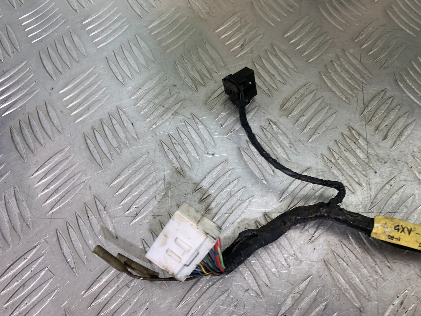 YAMAHA YZF R1 WIRING SUB LOOM YEAR 1998-99 (CMB1291)