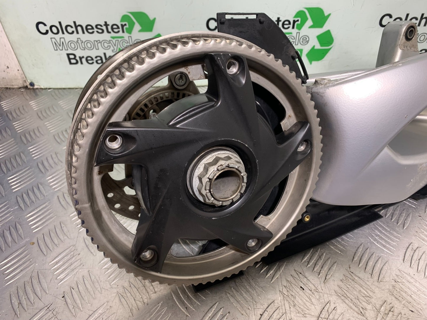 BMW F800 GT SWINGARM DISC HUB   YEAR 2013-2017 (CMB1248)
