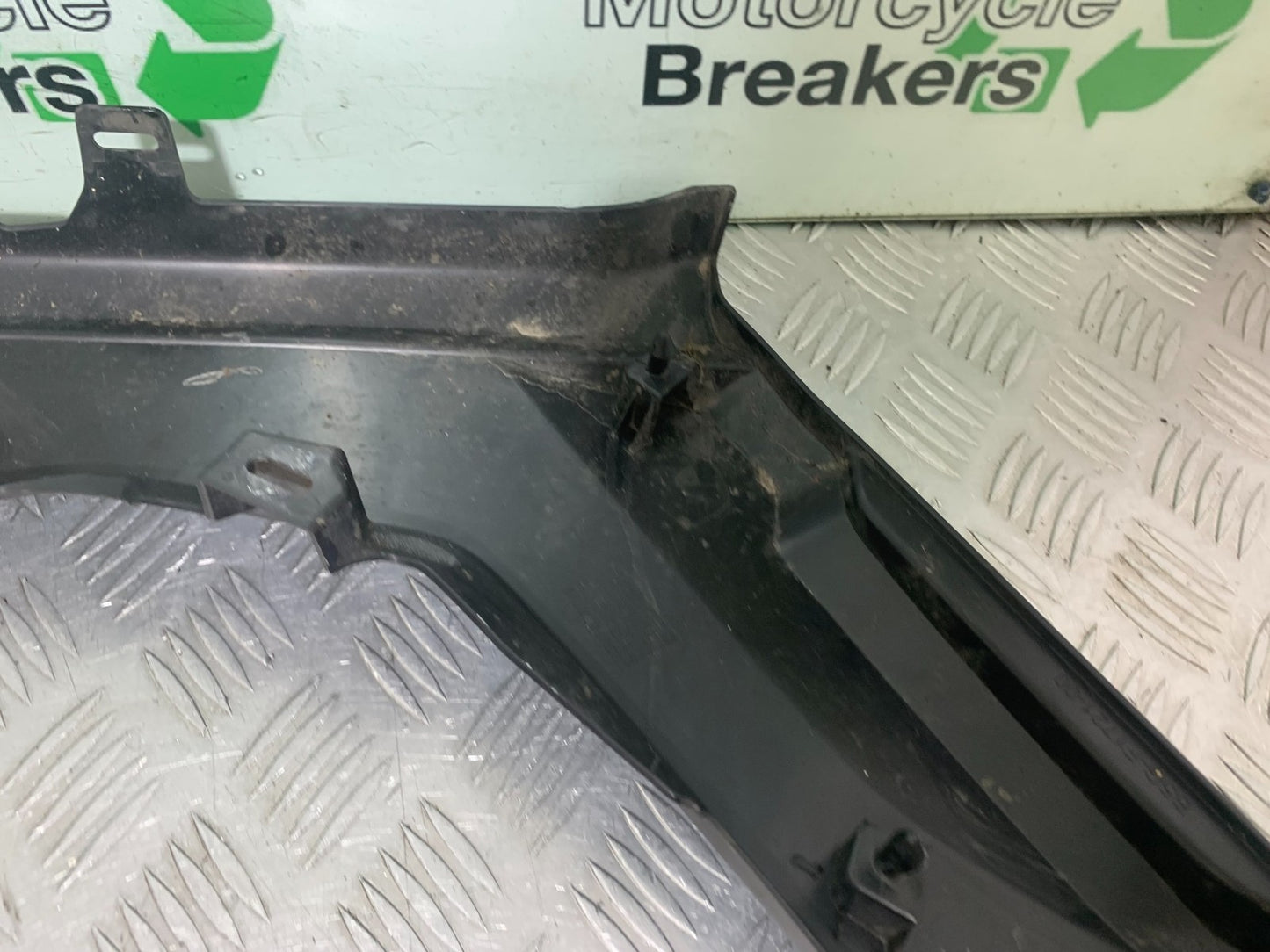 YAMAHA YZF-R125 YZF 125 RIGHT SIDE INFILL PANEL  YEAR 2019-2022 (CMB1263)