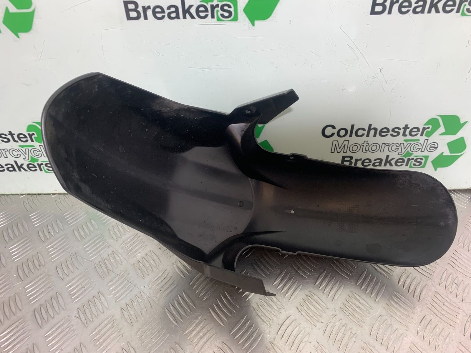 SUZUKI AN400 AN 400 BURGMAN FRONT MUDGUARD  YEAR 2017-2024 (CMB1118)