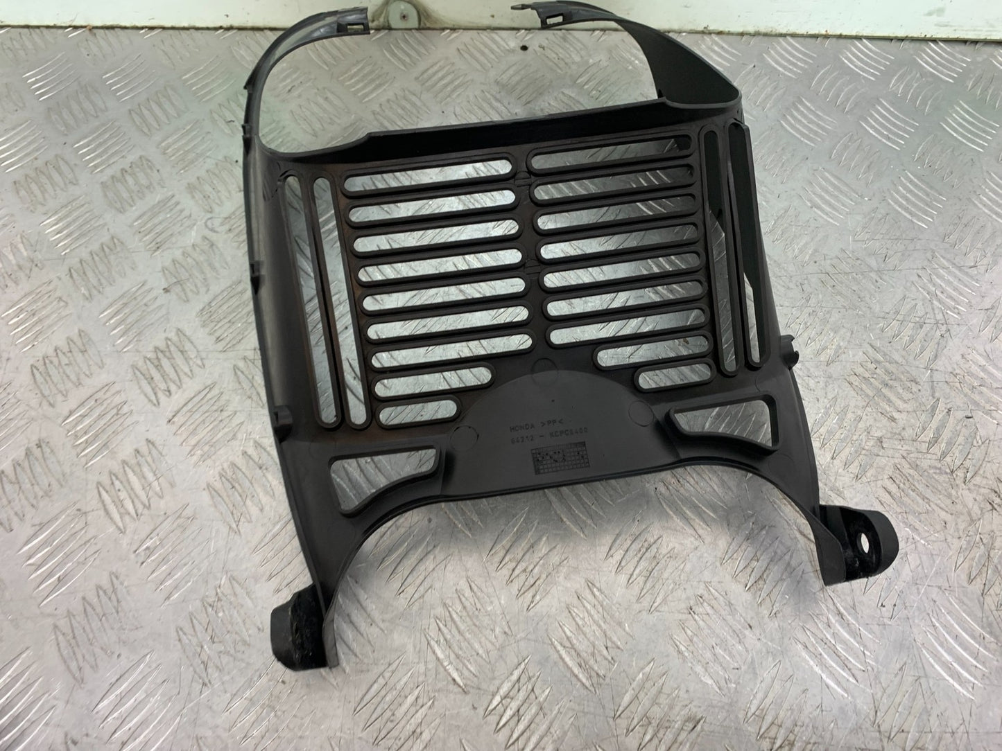 HONDA XL125 VARADERO RADIATOR GRILL YEAR 2001-2006  (CMB1304)