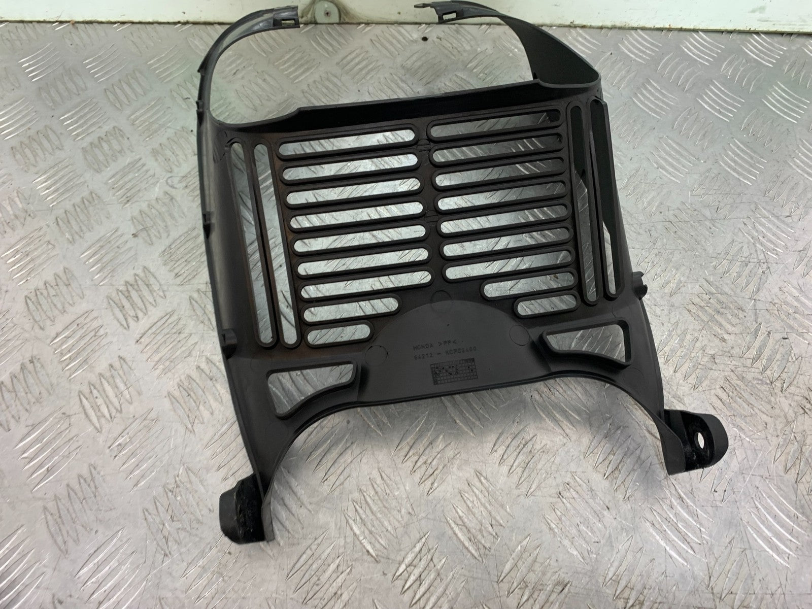 HONDA XL125 VARADERO RADIATOR GRILL YEAR 2001-2006  (CMB1304)
