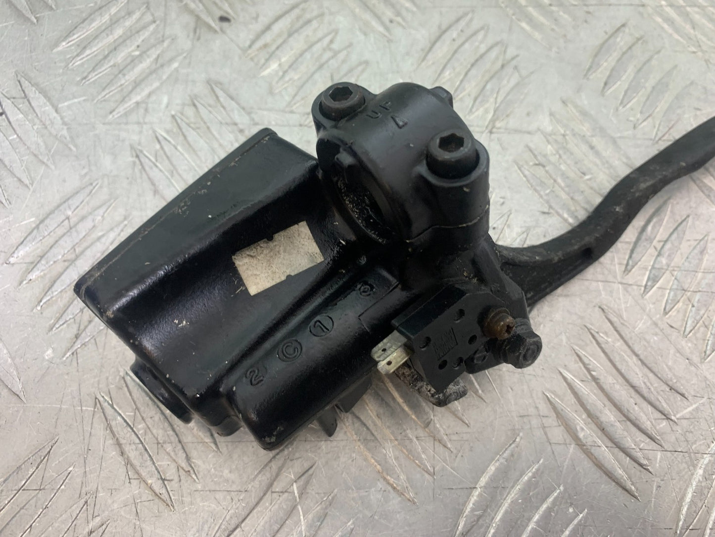 KAWASAKI GPZ600 GPZ 600 BRAKE MASTER CYLINDER   YEAR 1988-90 (CMB1258)