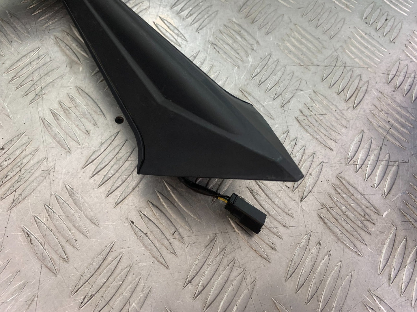 TRIUMPH 675 STREET TRIPLE REAR MUDGUARD AND INDICATORS   2013-2016 (CMB1186)