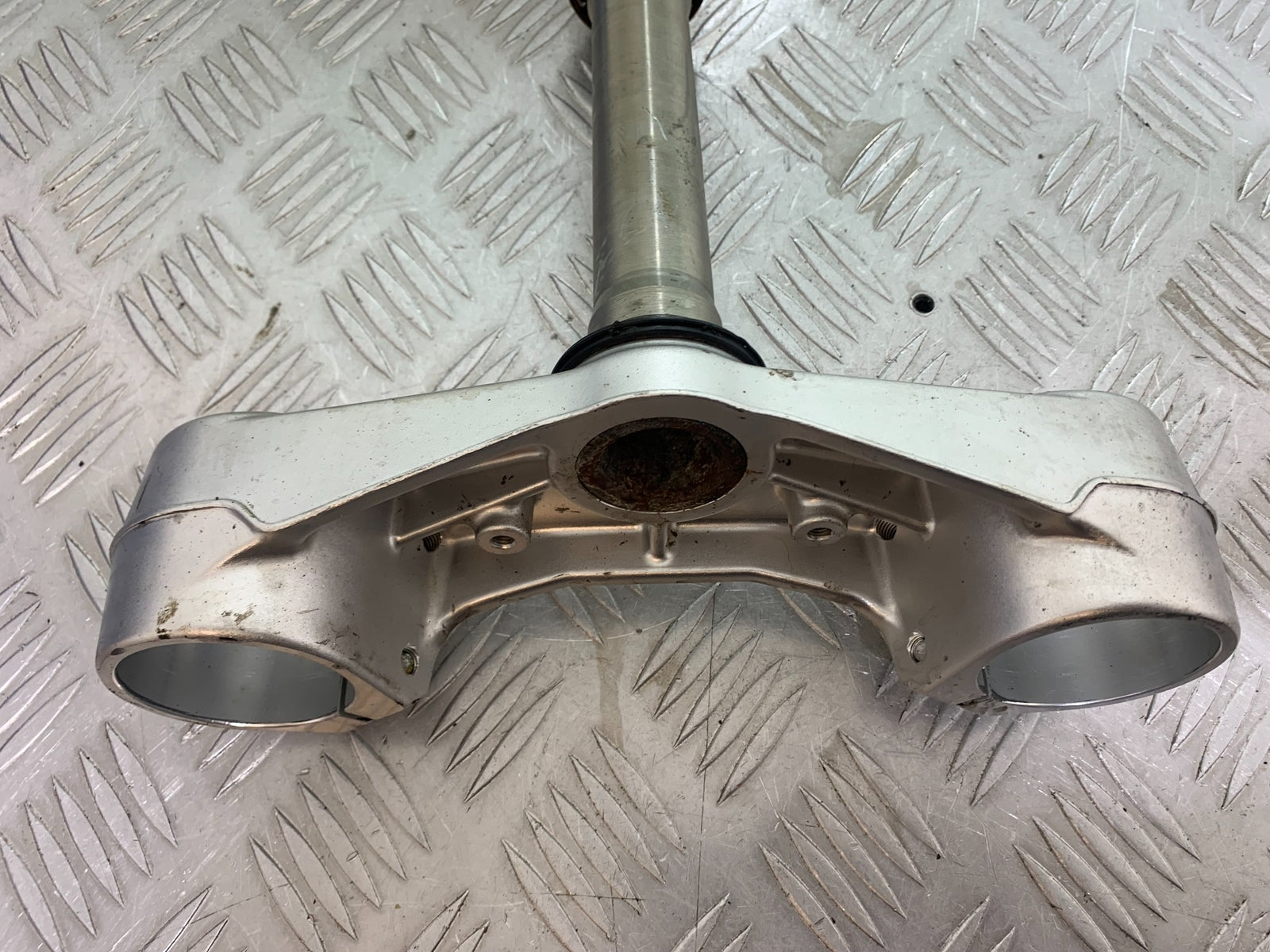 MV AGUSTA 800 F3 BOTTOM YOKE  YEAR 2013-2016 (CMB1152)