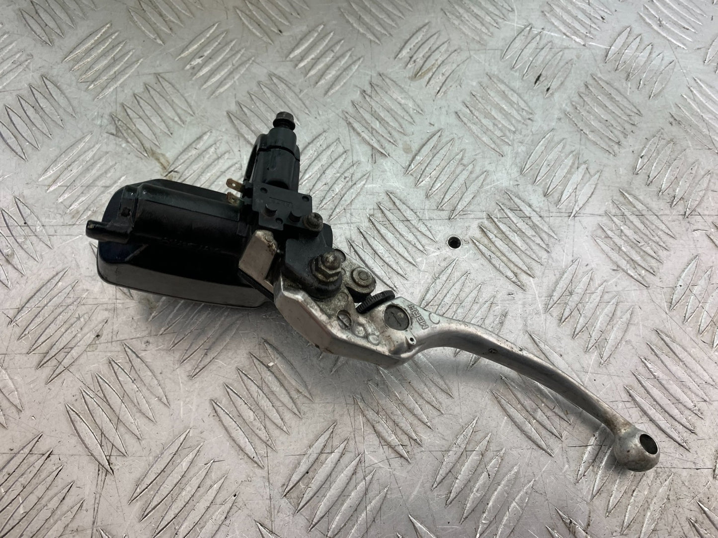 HONDA CBF600 CBF 600 FRONT BRAKE MASTER CYLINDER   YEAR 2004 -07 (CMB1247)