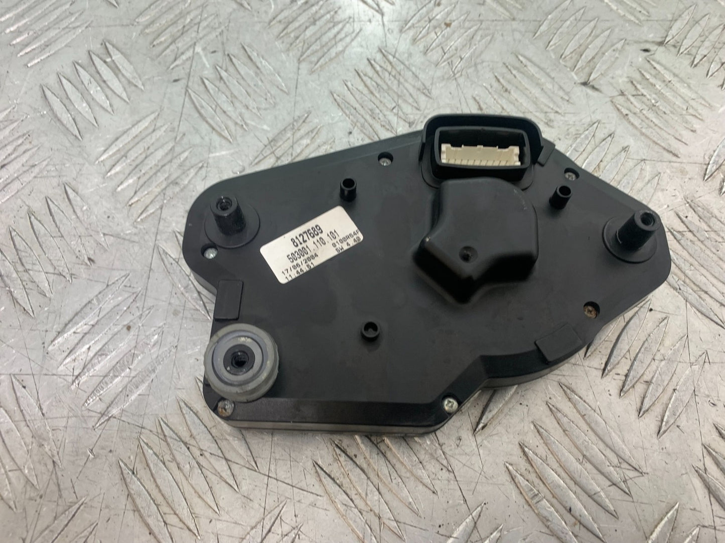 APRILIA RSV1000 R FACTORY MILLE CLOCKS SPEEDO DASH   2004-09 (CMB1203)