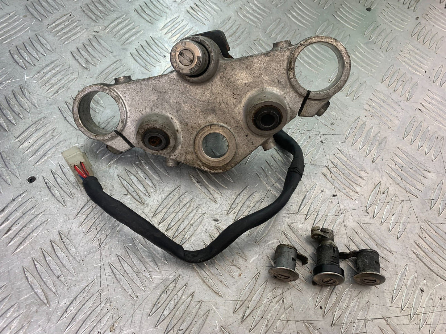 HONDA ST1100 PAN EUROPEAN IGNITION SWITCH & LOCKS (NO KEY) 1993-2001 (CMB1195)