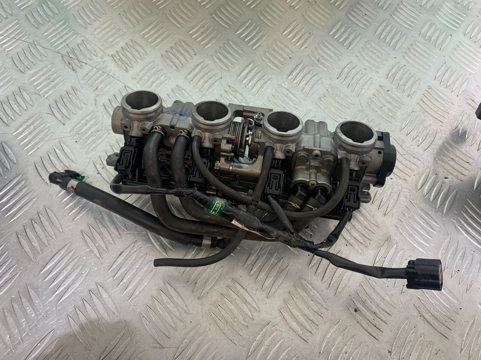 HONDA CBR650 F CBR 650F THROTTLE BODIES  YEAR 2014-17  (CMB1130)