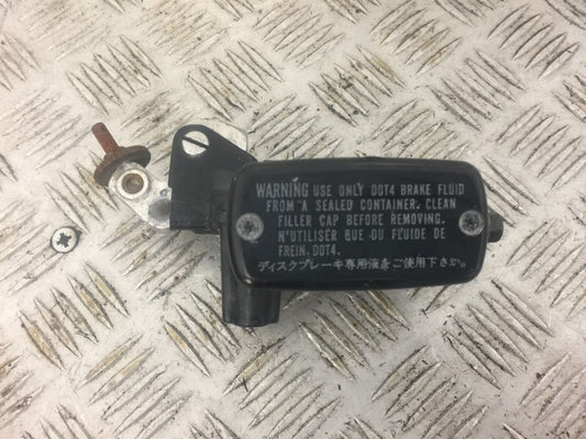 HONDA VFR800 VFR 800 PRE V-TEC CLUTCH MASTER CYLINDER  YEAR 2003  (STOCK 430)