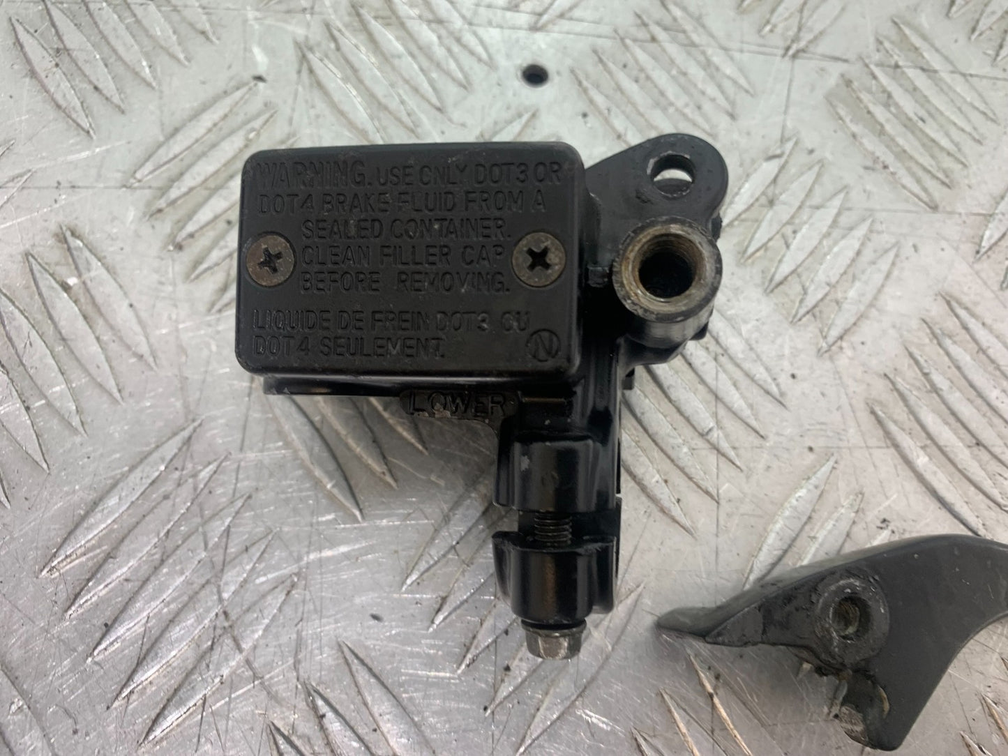 HONDA XL125 VARADERO FRONT BRAKE MASTER CYLINDER   YEAR 2001-2006  (CMB1210)