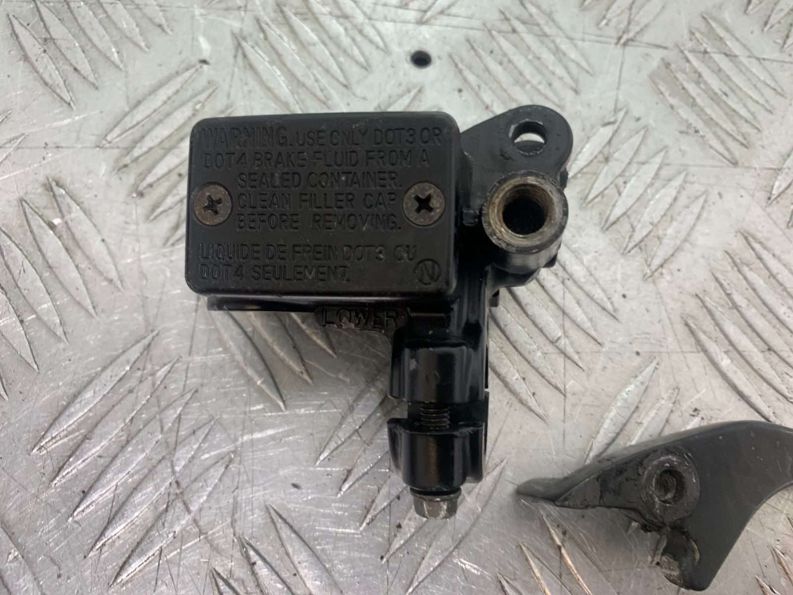 HONDA XL125 VARADERO FRONT BRAKE MASTER CYLINDER   YEAR 2001-2006  (CMB1210)